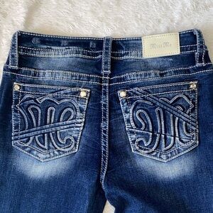 SZ:28 Miss Me Dark Blue Embroidered Pocket Boot Cut Jeans